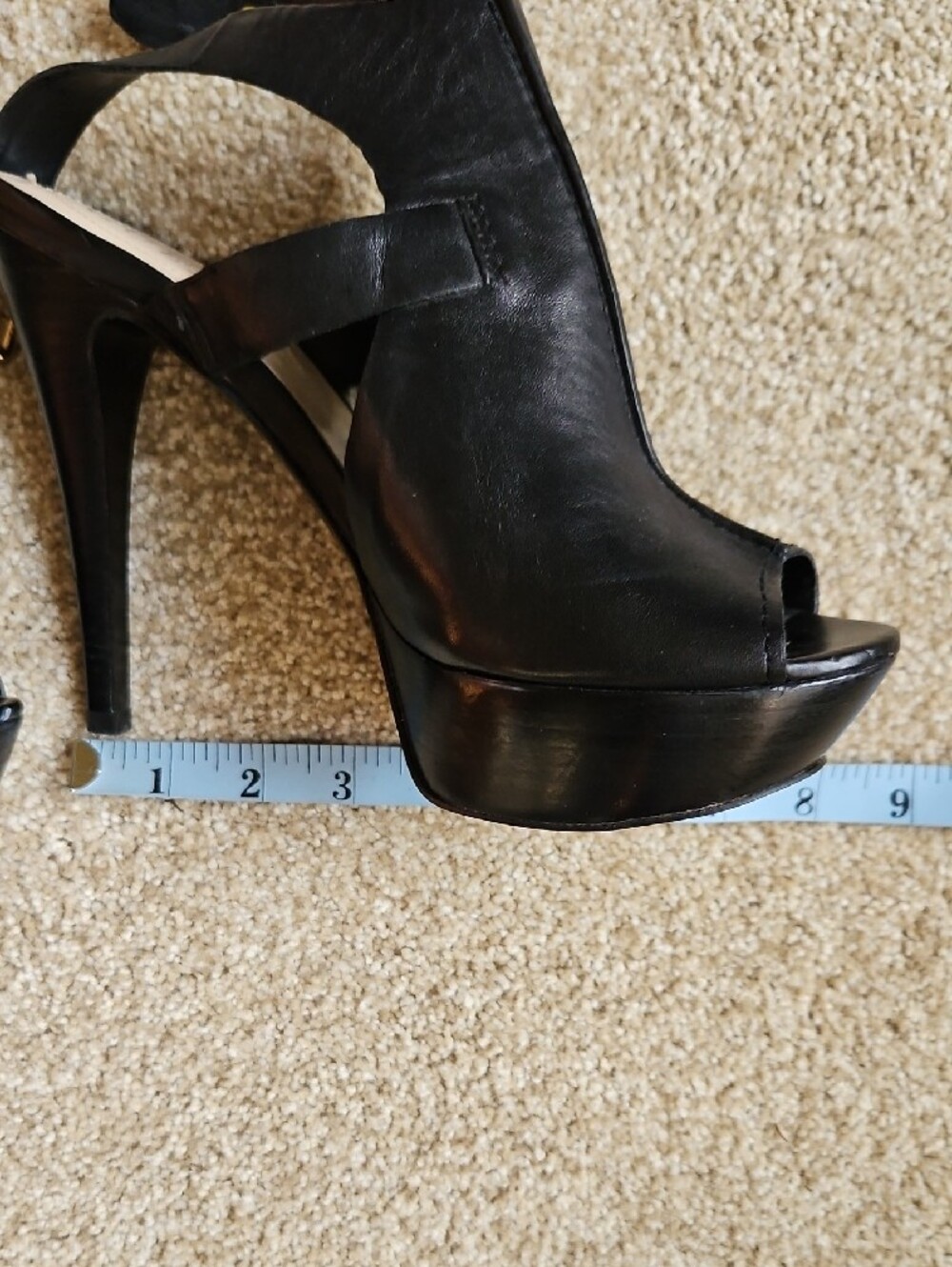 Guess Size 8.5 Women's Black Heels - Picture 8 of 11